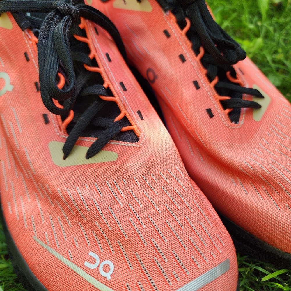 Women's On Running Cloudspark Size 10.5 - image 3